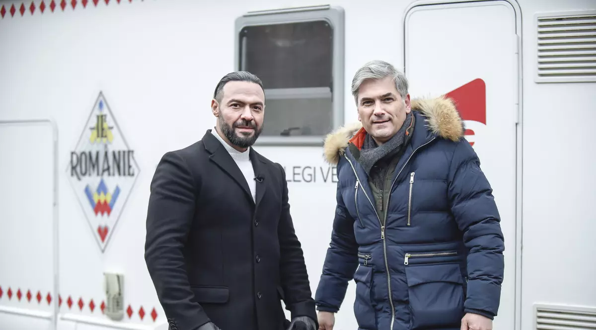 Mircea Radu n-a putut să pună gura pe palincă la filmările pentru Ie, Românie", iar Cornel Păsat și-a pus silueta în pericol | FOTO