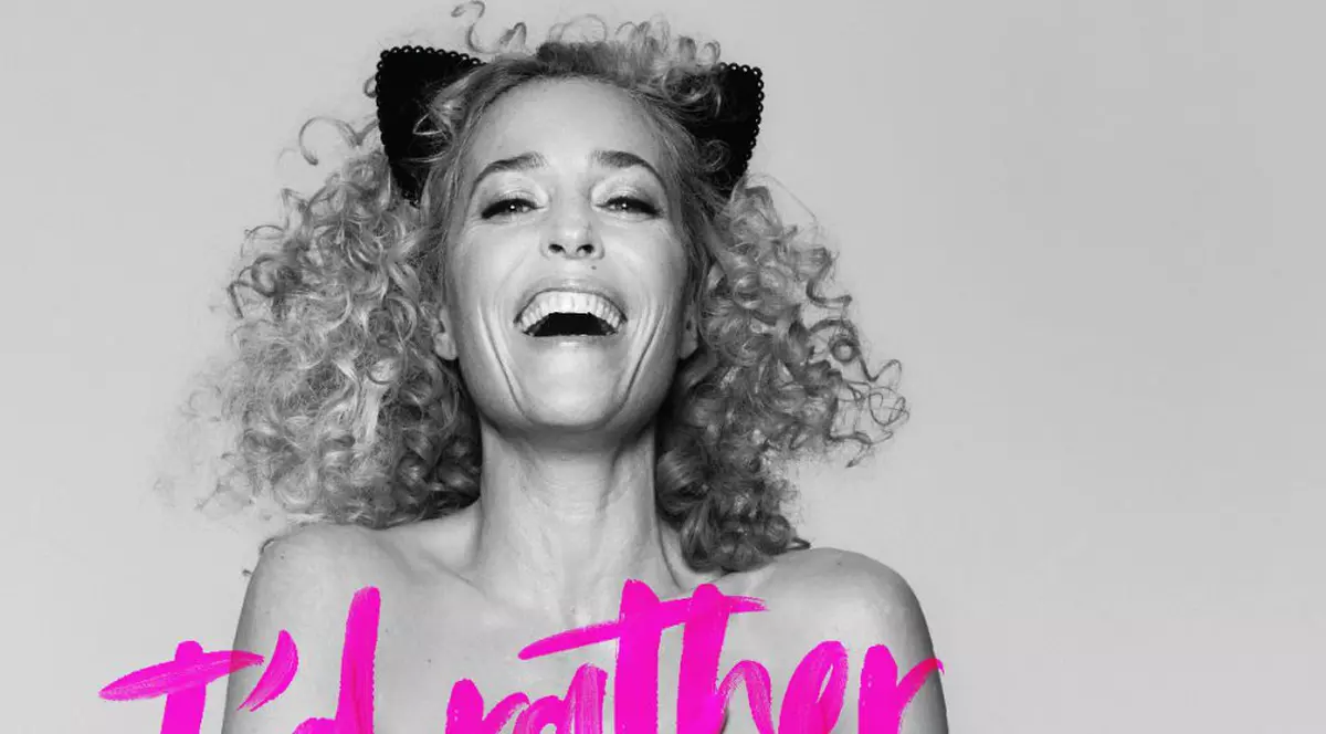 Gillien Anderson a pozat nud pentru o campanie anti-blană naturală