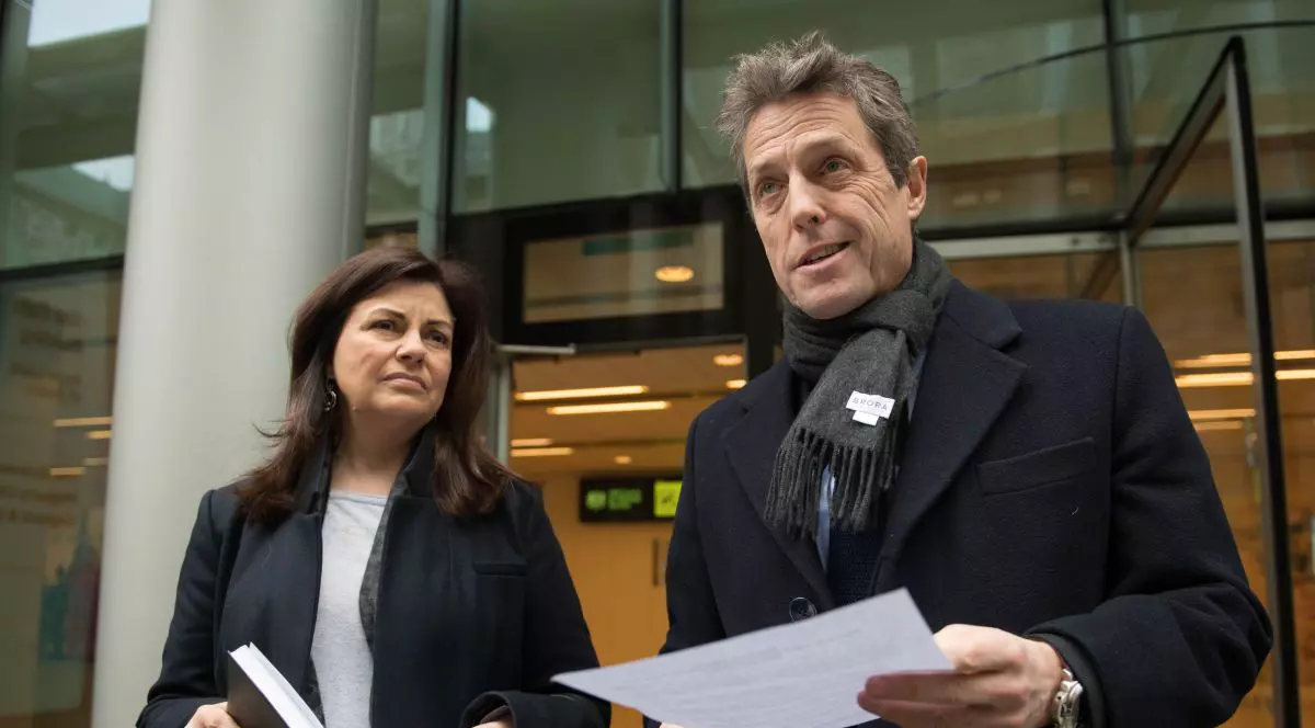 Hugh Grant a ajuns la o înțelegere cu jurnaliștii care i-au spart telefonul