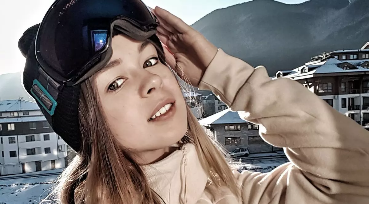 Ioana Petric, vacanță relaxantă înaintea unui nou sezon Cronica Cârcotașilor