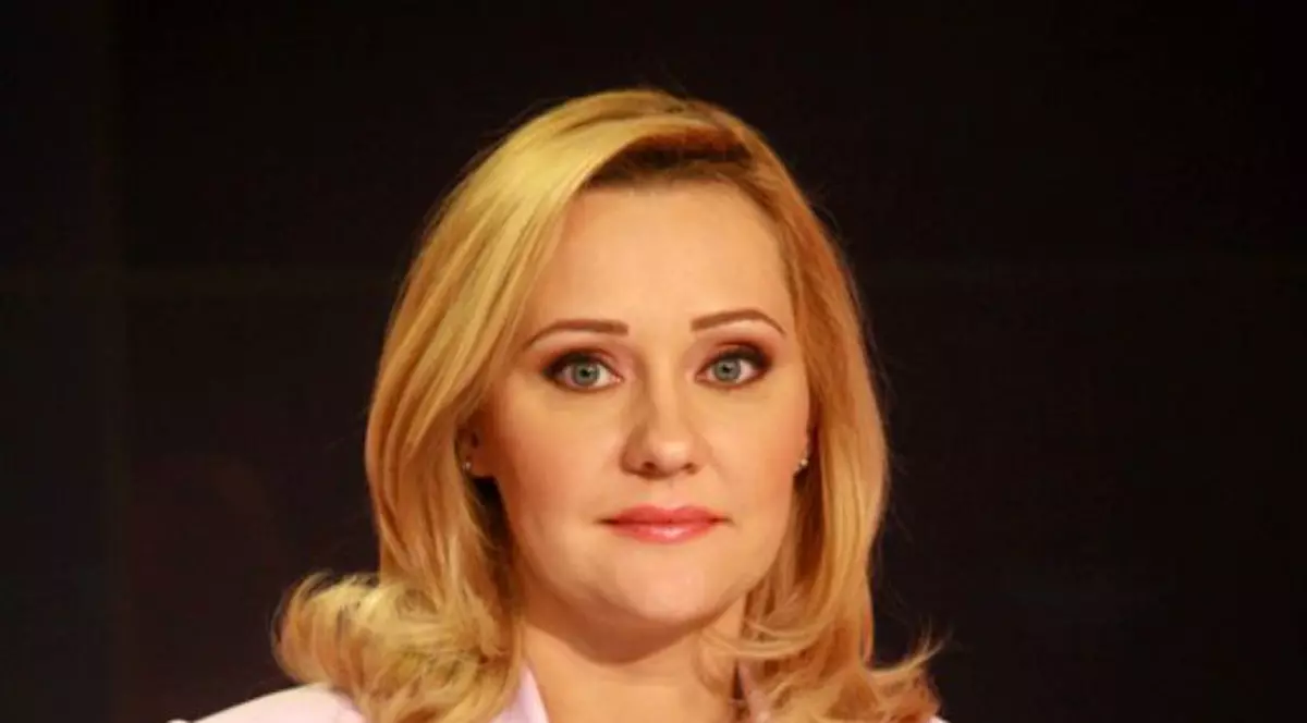 Ce tort de nuntă atipic a avut fosta prezentatoare TV Elena Lasconi. Așa ceva vezi mai rar | FOTO