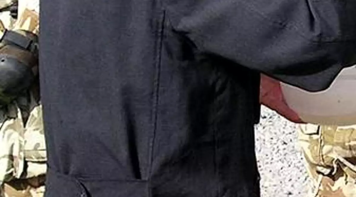 Un preot a montat un banner pro refendum pe gardul unei biserici din Brăila