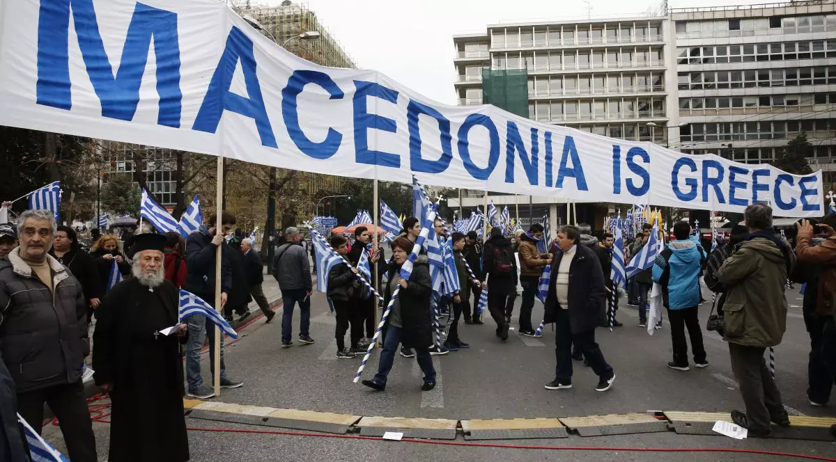 Proteste masive în Grecia în urma compromisului privind Macedonia