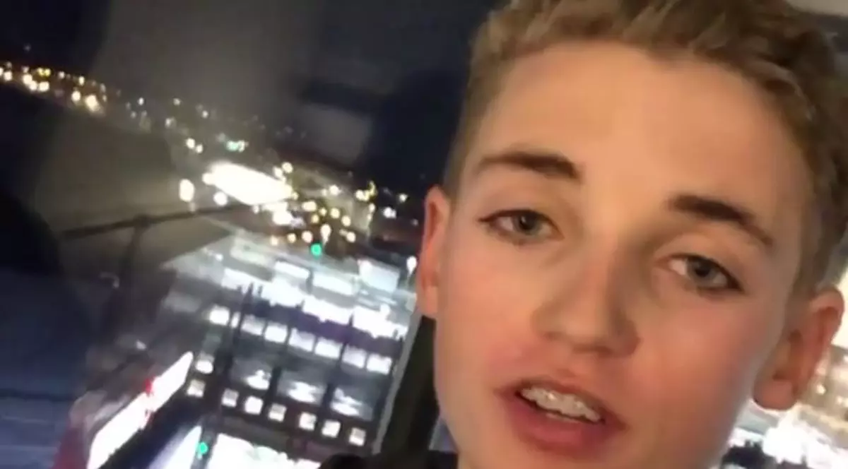 Un adolescent a devenit vedetă după ce și-a făcut un selfie cu Justin Timberlake la Super Bowl 2018
