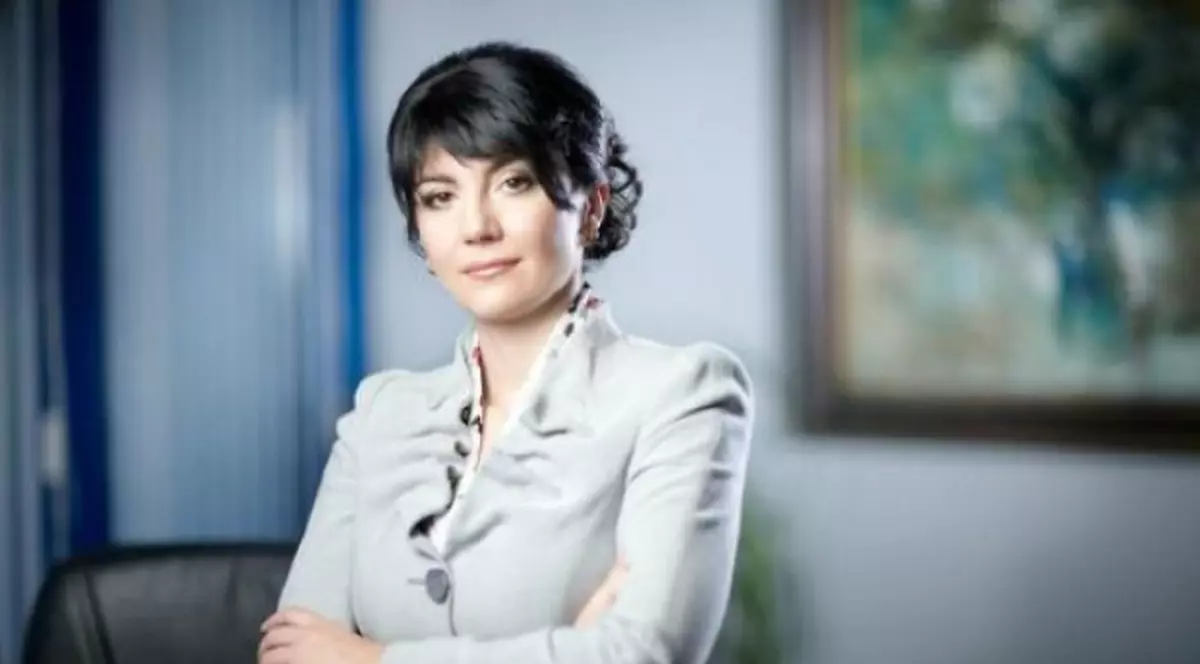 Primarul Chișinăului, Silvia Radu, vine la București să învețe câte ceva din tainele adminstrației locale. ”Profesor” îi va fi Gabriela Firea care a invitat-o pentru un schimb de experiență