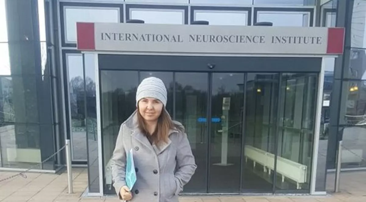 Tânăra polițistă din Vrancea diagnosticată cu tumoare cerebrală poate fi operată la Hanovra