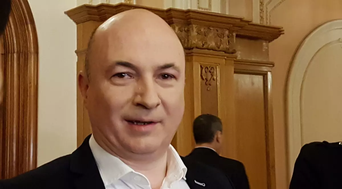 Oamenii lui Codrin Ștefănescu stau, pe bani publici, în sediul PSD