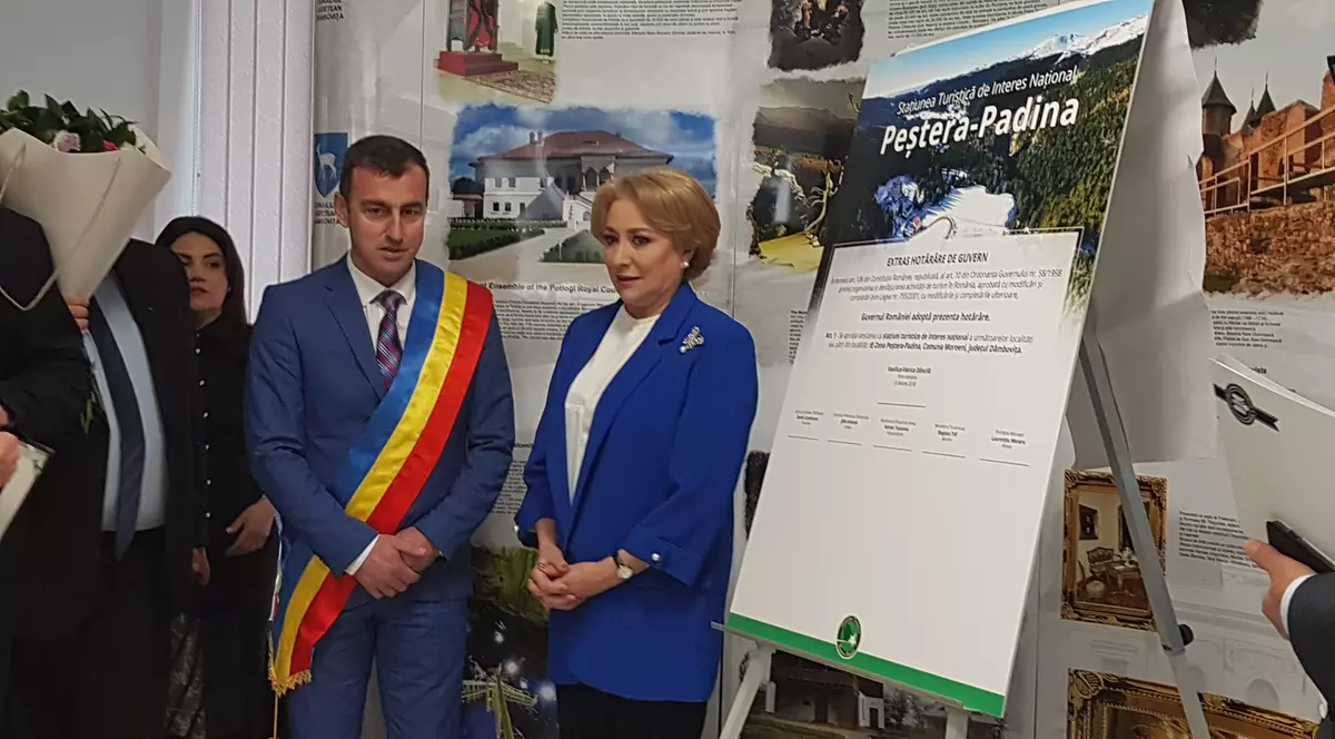 UPDATE. Premierul Viorica Dăncilă, vizită oficială în Dâmbovița; Autoritățile locale s-au plâns de starea infrastructurii și au cerut mall și stadion în Tâtrgoviște (FOTO)