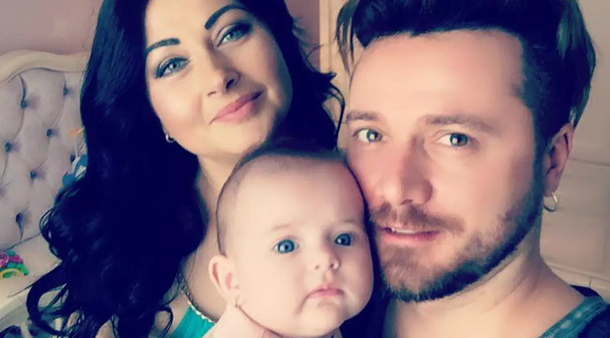 Gabriela Cristea și Tavi Clonda și-au scos fetița în parc. “Ne bucurăm de vremea de afară”