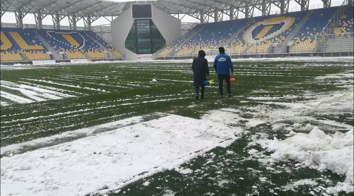 Naționala de fotbal a României se mută la Ploiești