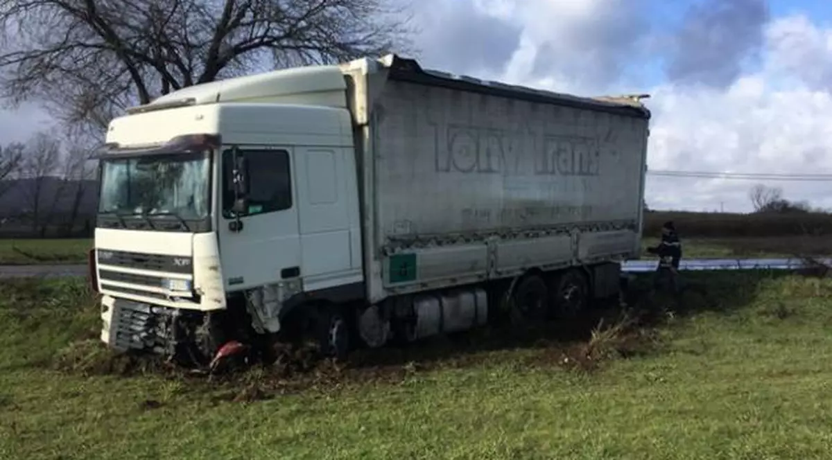 Şofer de TIR din Belarus care a provocat haos pe străzile Galațiului, condamnat la 16 de ani de închisoare