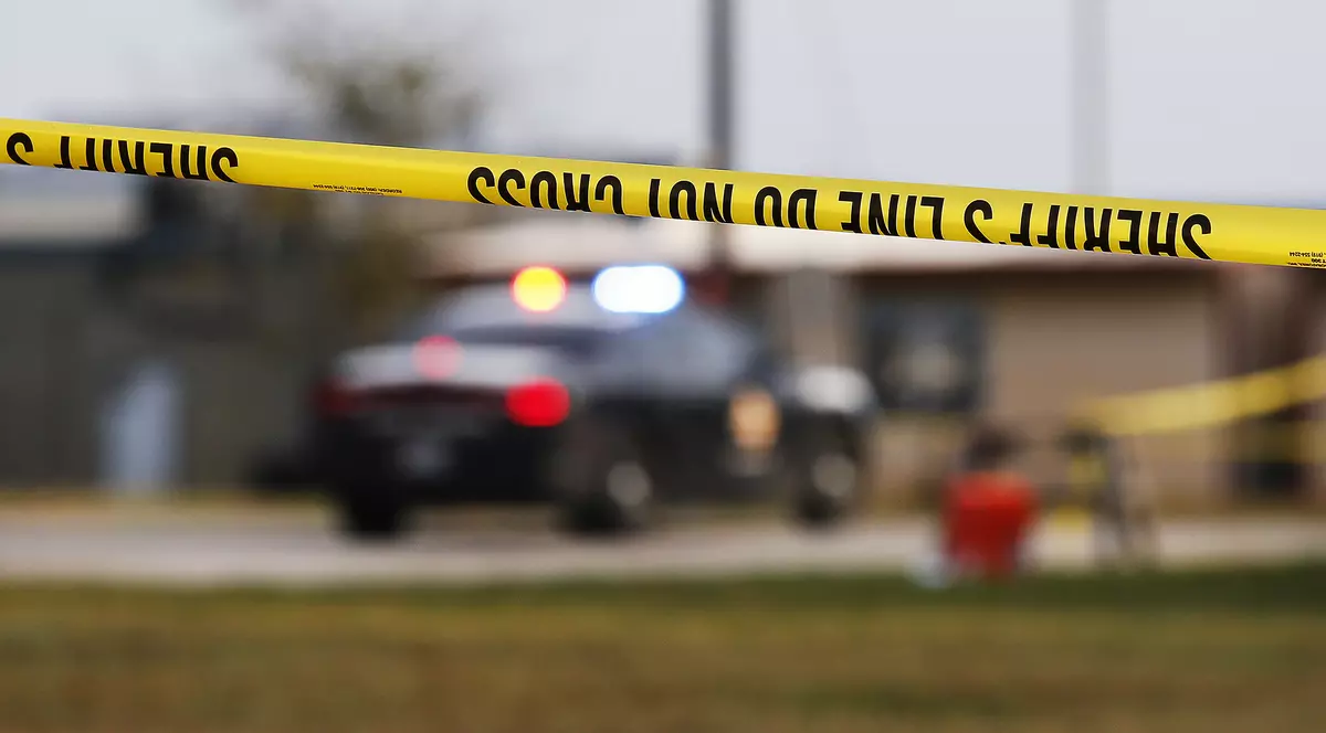 Copil de 9 ani și-a împușcat mortal sora de 13 ani