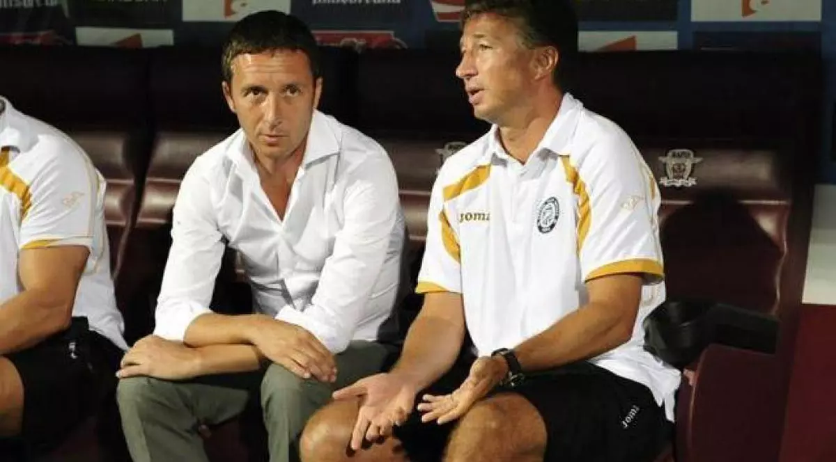 Dan Petrescu avertizează: ”Vom ajunge ca-n Grecia!”. Derby-ul CFR Cluj - FCSB a fost prefațat de ”războiul” declarațiilor