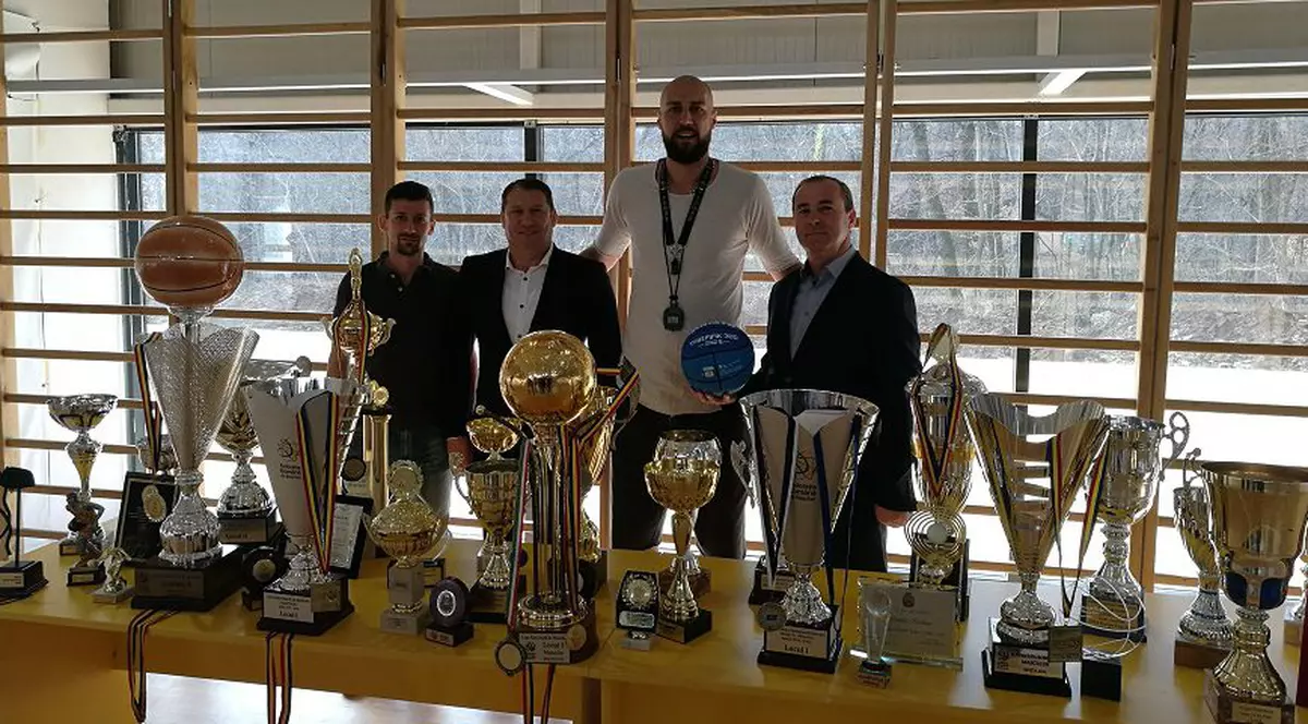 Cătălin Burlacu și-a deschis academia de baschet / FOTO&VIDEO