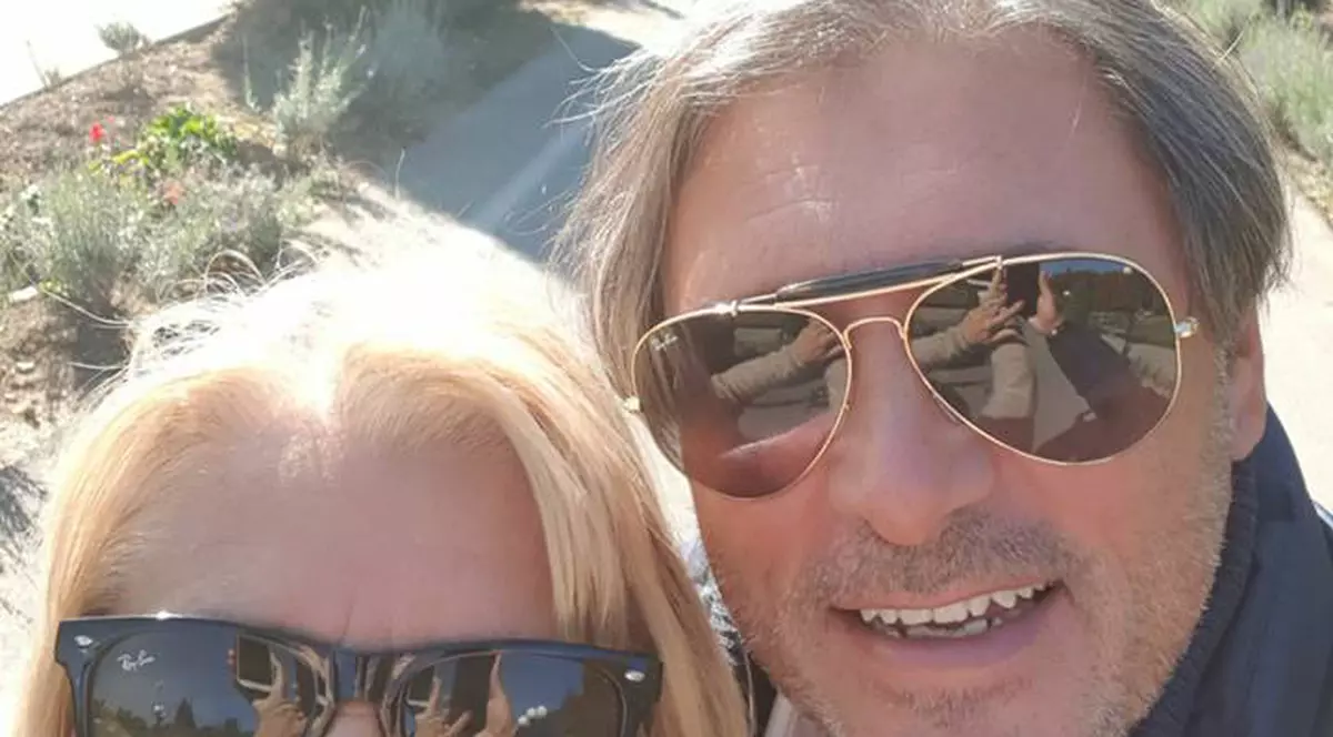 EXCLUSIV/Ce se întâmplă între Cornel Galeș și blonda Vivi. Separați dar... împreună în Israel!