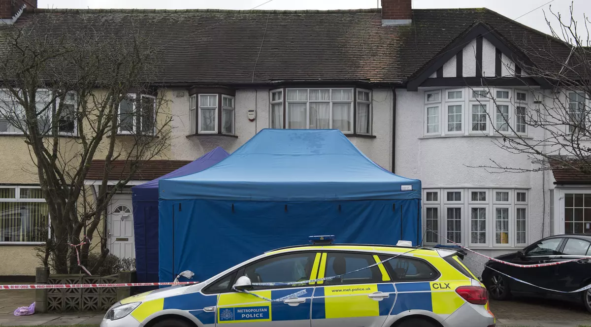 Rușii care au cerut azil în Anglia, contactați de poliția britanică pentru a fi puși în gardă