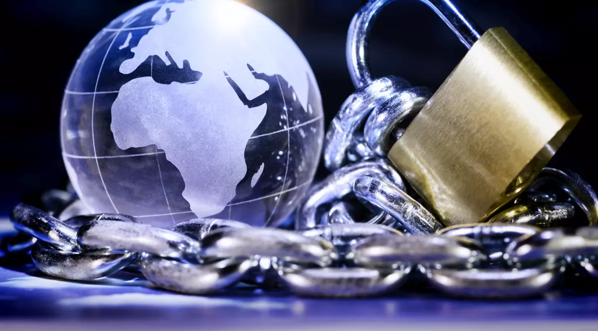 Palantir Technologies, un startup secretos evaluat la 20 de miliarde de dolari, care are contracte cu NSA și CIA, este legătura dintre Facebook și Cambridge Analytica în scandalul accesării și folosirii ilegale a datelor pentru 50 de milioane de oameni