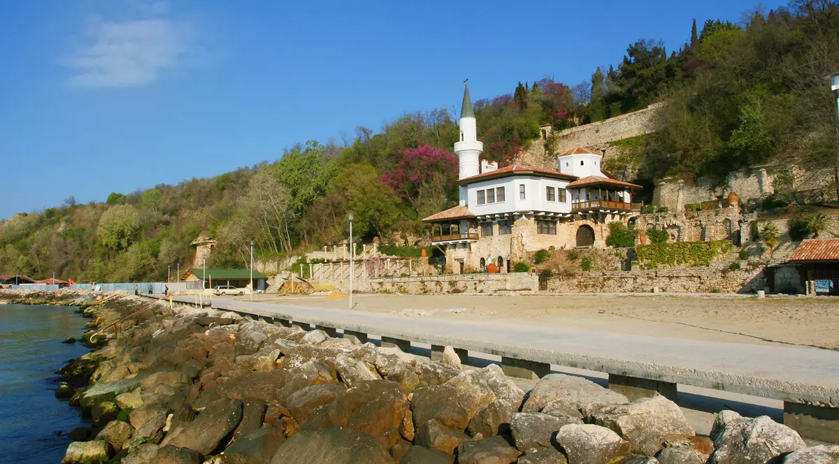 Balcic – descoperă orașul Reginei Maria!