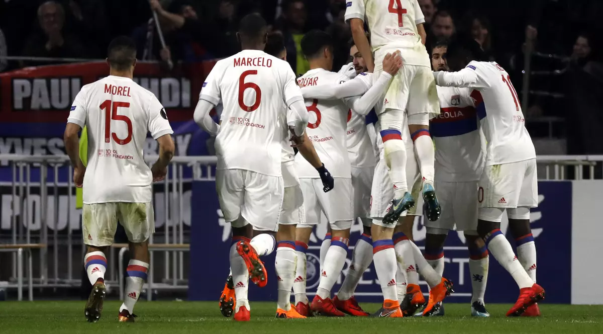 Ligue 1 Franța, etapa a 29-a. OM și Lyon continuă lupta pentru locul 3. Jucătorii lui Lille, bătuți de fani! / VIDEO
