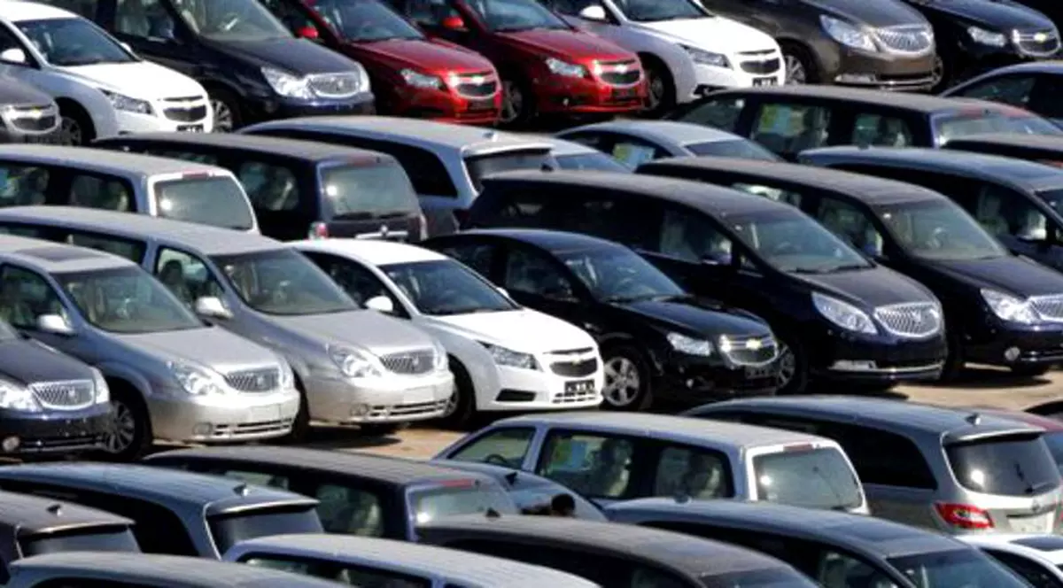 mașini confiscate, vândute de ANAF