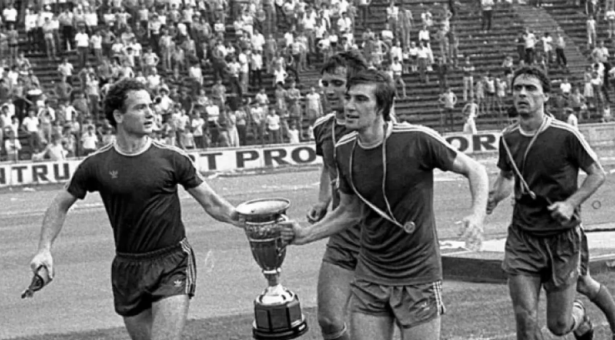 Nicolae Tilihoi a murit. Fostul internațional a pierdut lupta cu o boală cumplită. Fostul component al Craiovei Maxima, fundaş central, a încetat din viață duminică, 25 martie.