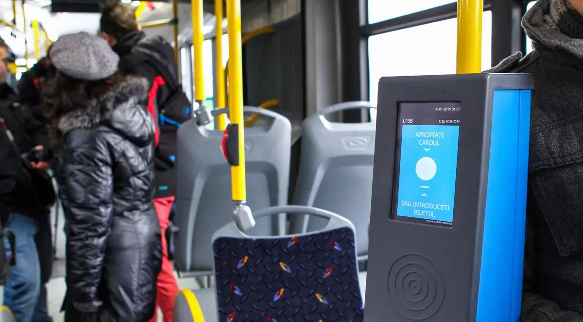 O pensionară refuză cardul gratuit de transport în Cluj din motive religioase