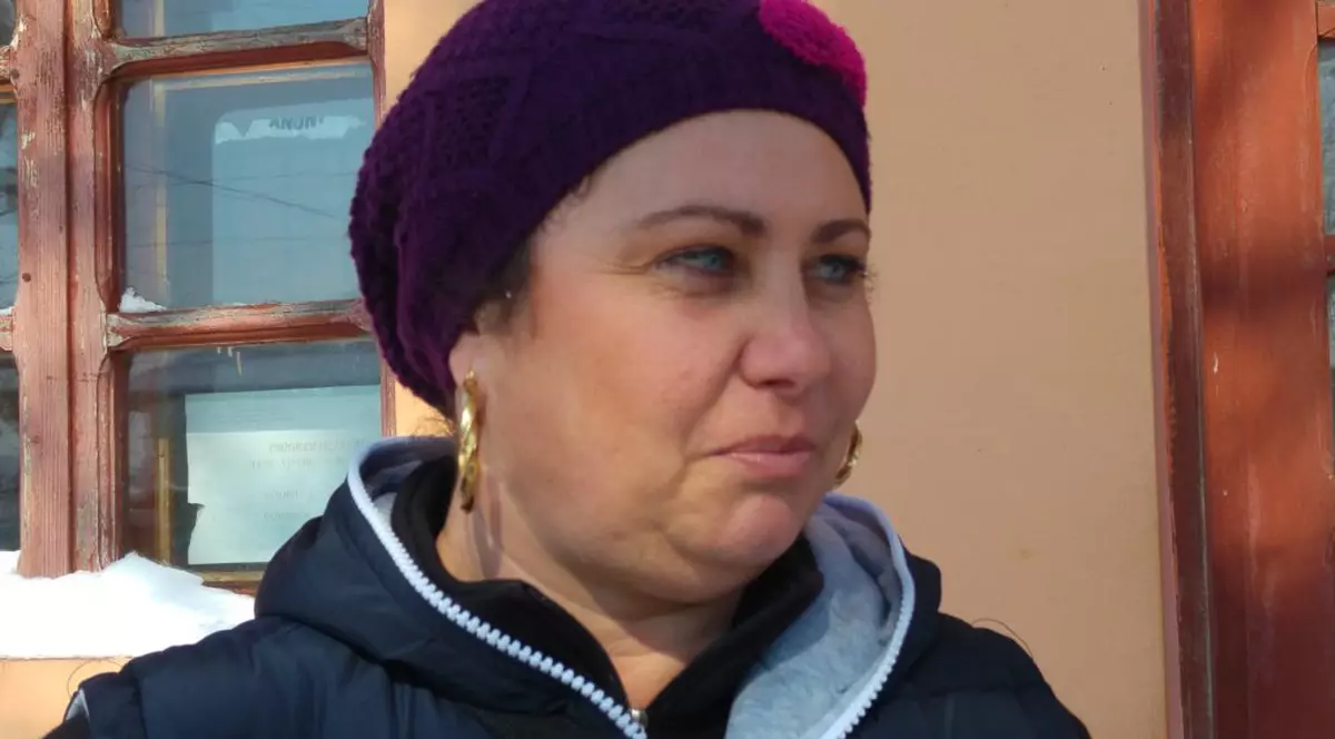 O poștărița din Dâmbovița i-a atacat pe asistații sociali care nu muncesc