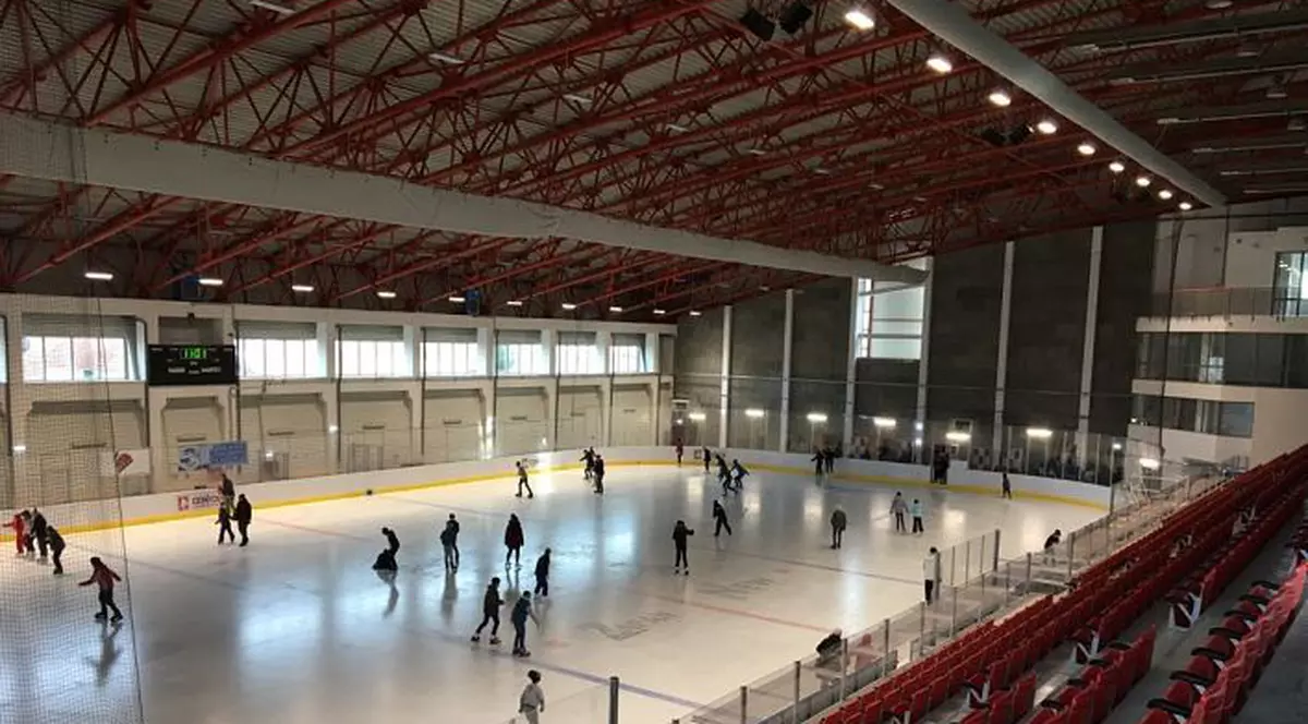 cel mai modern patinoar artificial acoperit din țară