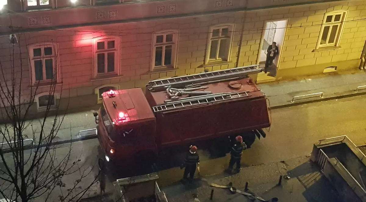 Incendiu în Palatul de Justiție din Timișoara. Mai multe persoane au fost evacuate