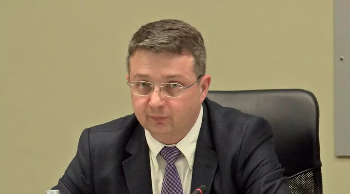 Prefectul Capitalei Adrian Petcu îl critică pe primarul Daniel Florea