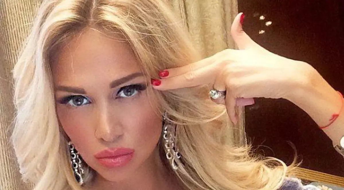 Victoria Lopyreva, o blondă superbă, ar fi noua femeie din viața lui Putin