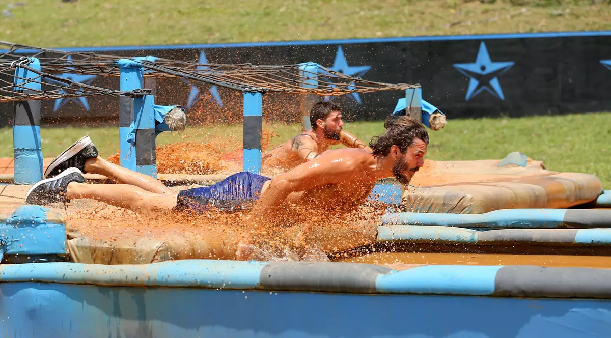 Imagini incredibile cu Alex din echipa Războinicilor de la Exatlon. Cum arăta acesta pe vremea când participa la concursuri de dans | FOTO