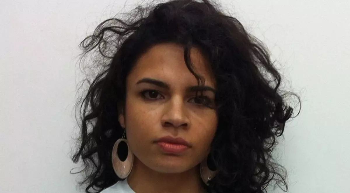 Alina Şerban, actriţa de etnie rromă care va păşi pe covorul roşu de la Cannes, la Interviurile Libertatea Live