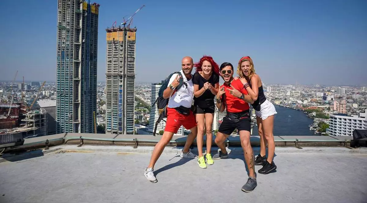 Liviu Vârciu și Andrei Ștefănescu se luptă cu Ana Baniciu și Raluka în finala Asia Express