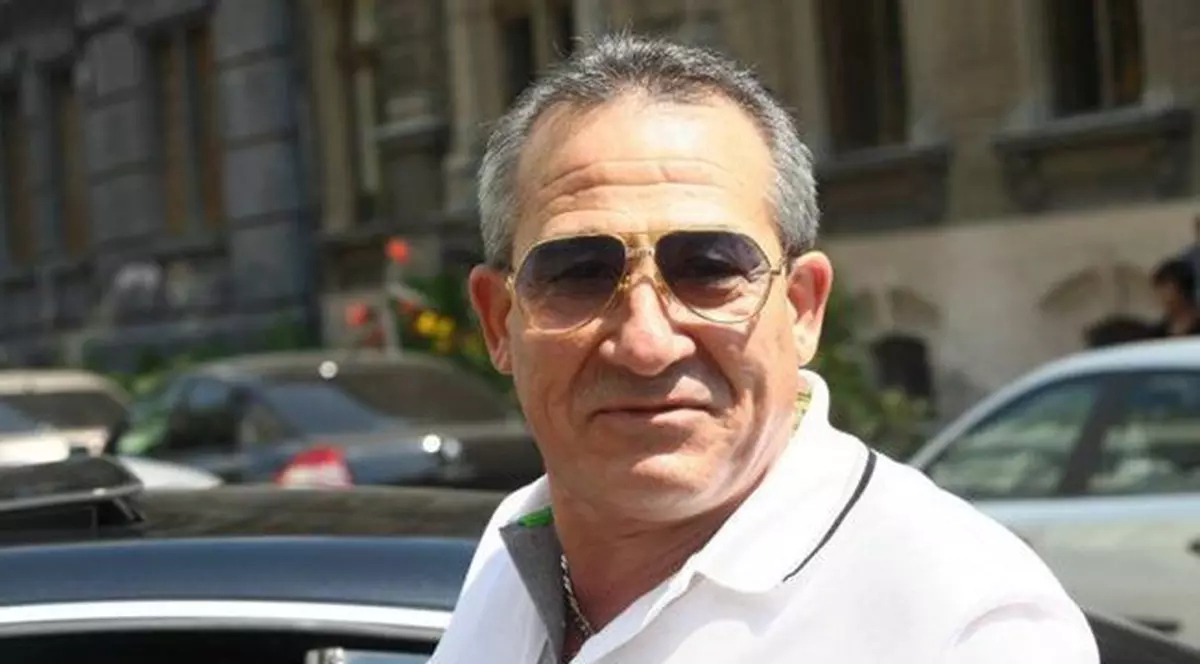 Celebrul Ionelaș Cârpaci, dat în urmărire din 2016, prins la Vama Cenad. Bărbatul spune că nu știa că e căutat