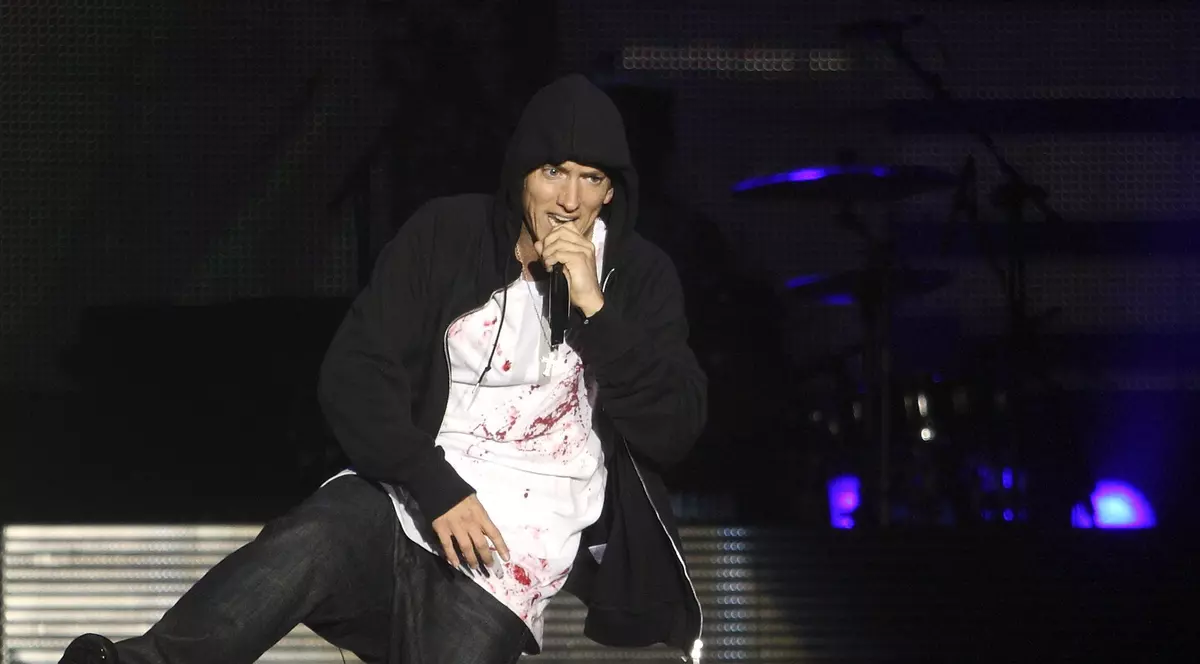 eminem a sărbătorit 10 ani de când nu a mai băut alcool