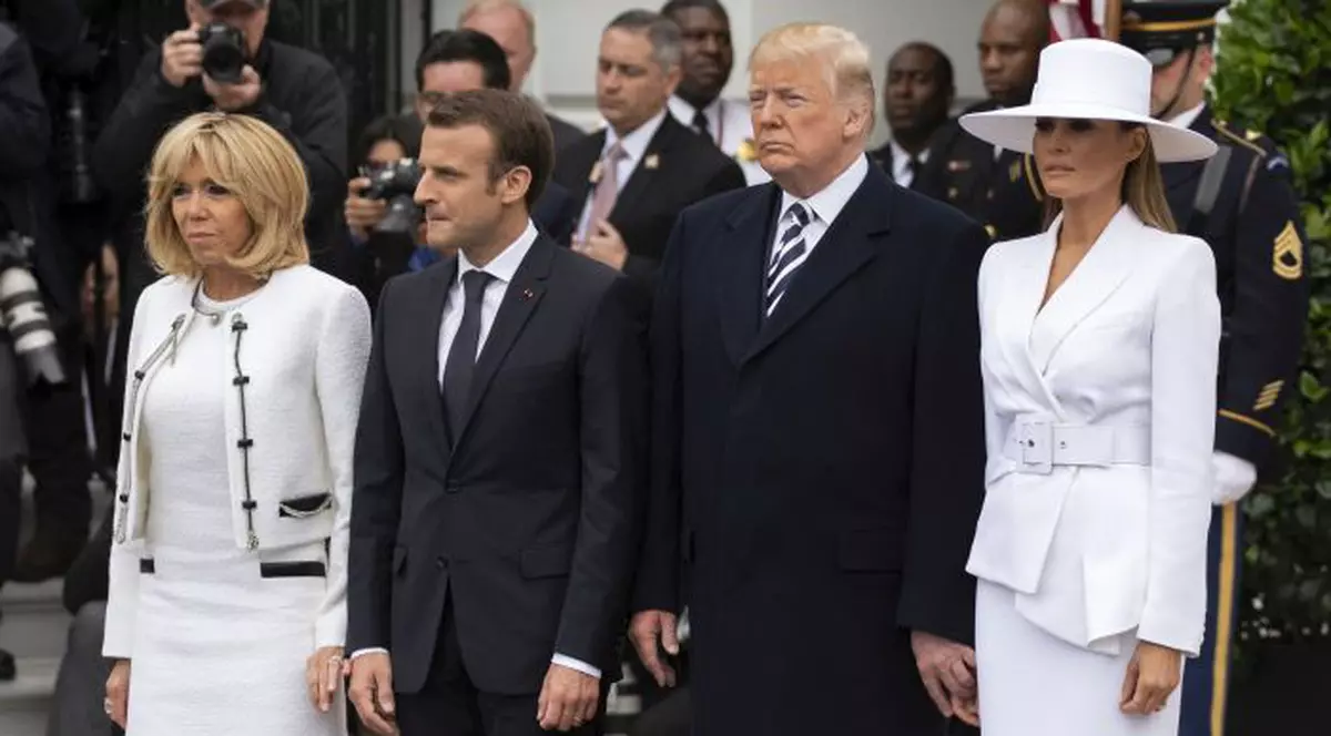 Ce spun gesturile despre relația dintre Donald Trump și Melania