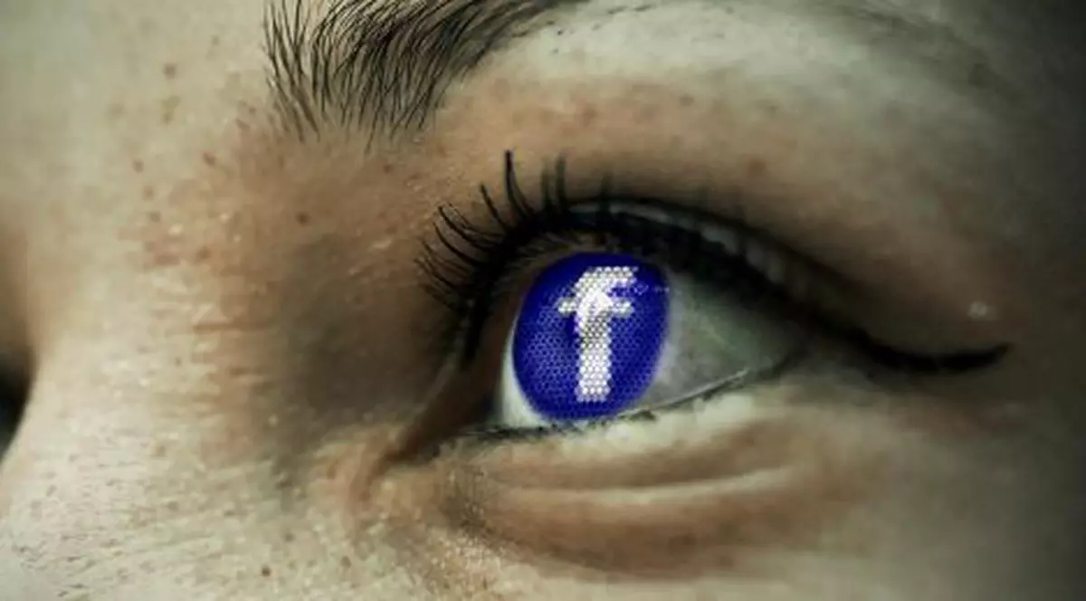 Facebook oferă recompensa pentru descoperirea scurgerilor de date