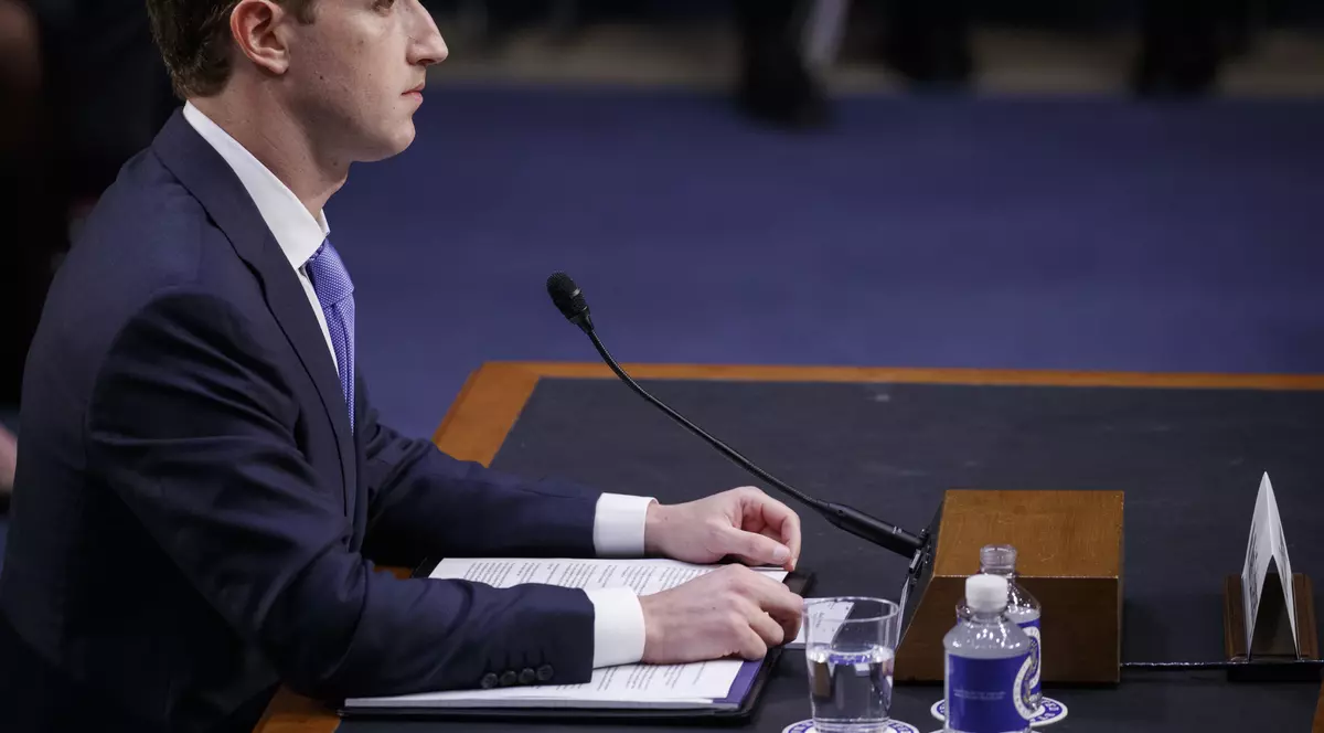 Facebook colectează date și de la cei care nu au cont