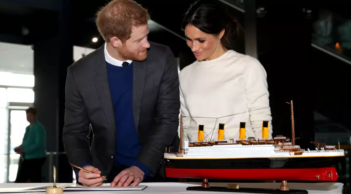 La ce renunță Meghan Markle pentru a face parte din Familia Regală