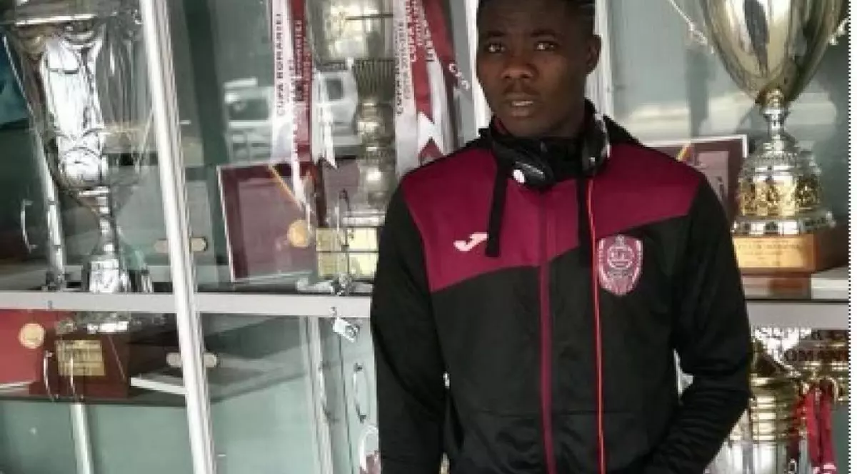 Ghanezul John Kofi Essel a semnat cu CFR Cluj. E poreclit ”noul Esssien”