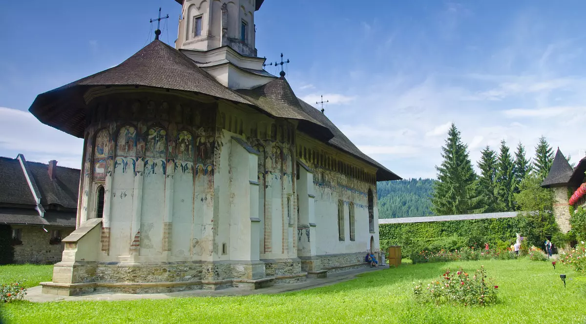 (P) Circuit pe meleaguri pitorești, în Maramureș și Bucovina