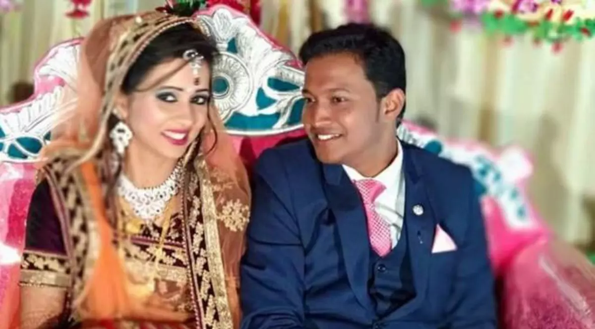 Un profesor universitar a trimis o bombă drept cadou de nuntă