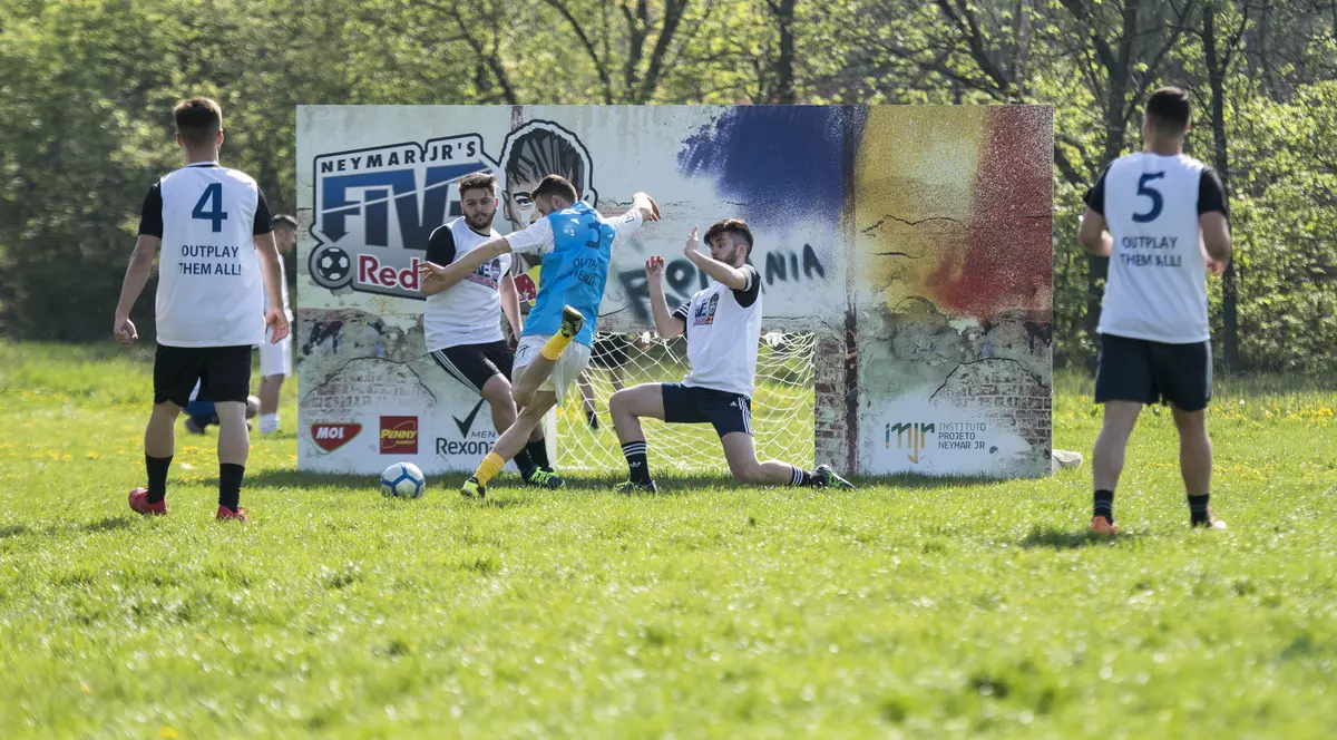 Primele finaliste la Neymar Jr's Five România