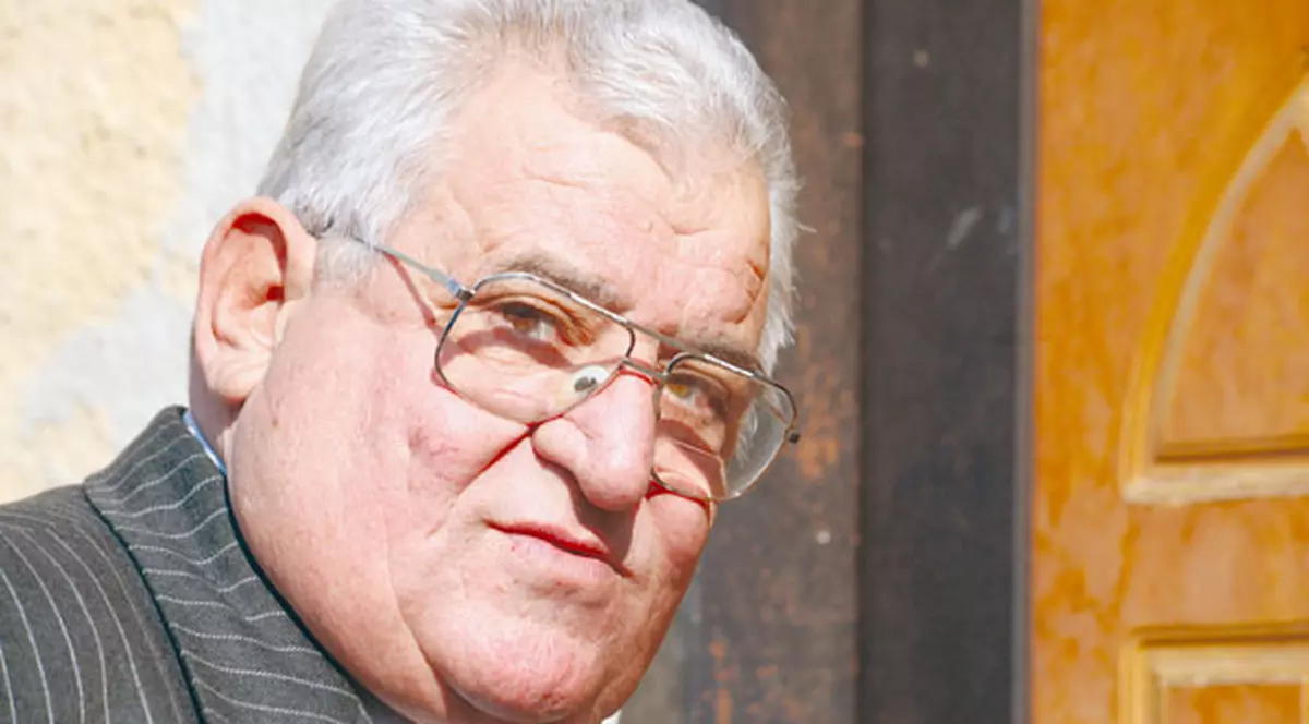 Nicolae Mischie a murit