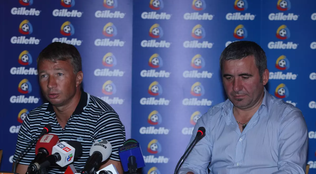 Sistemul cu play-off și play-out în Liga 1 la fotbal. Șumudică, Hagi și Petrescu s-au plâns de înjumătățirea punctelor. În 2014, doar FCSB s-a opus