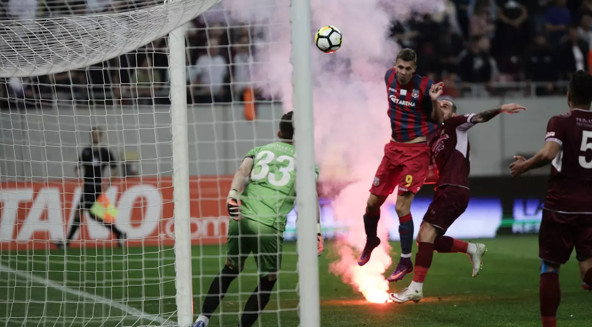 LIVEBLOG Steaua - Rapid 1-3, meciul anului 2018, în Liga a IV-a. 36.000 de fani, coregrafii de Champions League, bastoane, sânge și gaze lacrimogene / FOTO și VIDEO