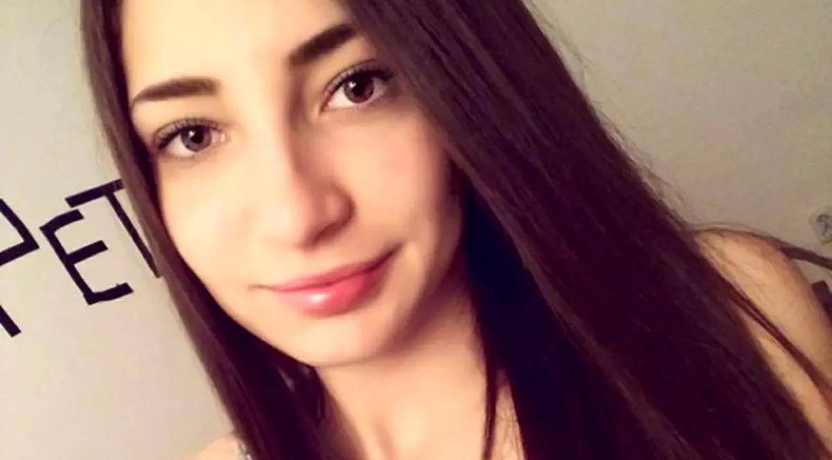 Care au fost ultimele cuvinte ale Petronelei, fata omorâtă la Botoșani. ”Iubita ta e grasă și urâtă! Și faci proze proaste!”.Petronela Mihalachi
