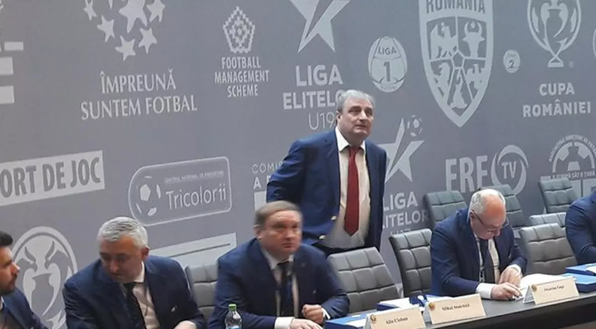 Gâlcă și Stoichiță s-au certat la televizor: ”Voi ați fost icoane de pus pe perete?”. Mihai Stoichiță a avut la alegeri rolul de a vorbi despre nimic