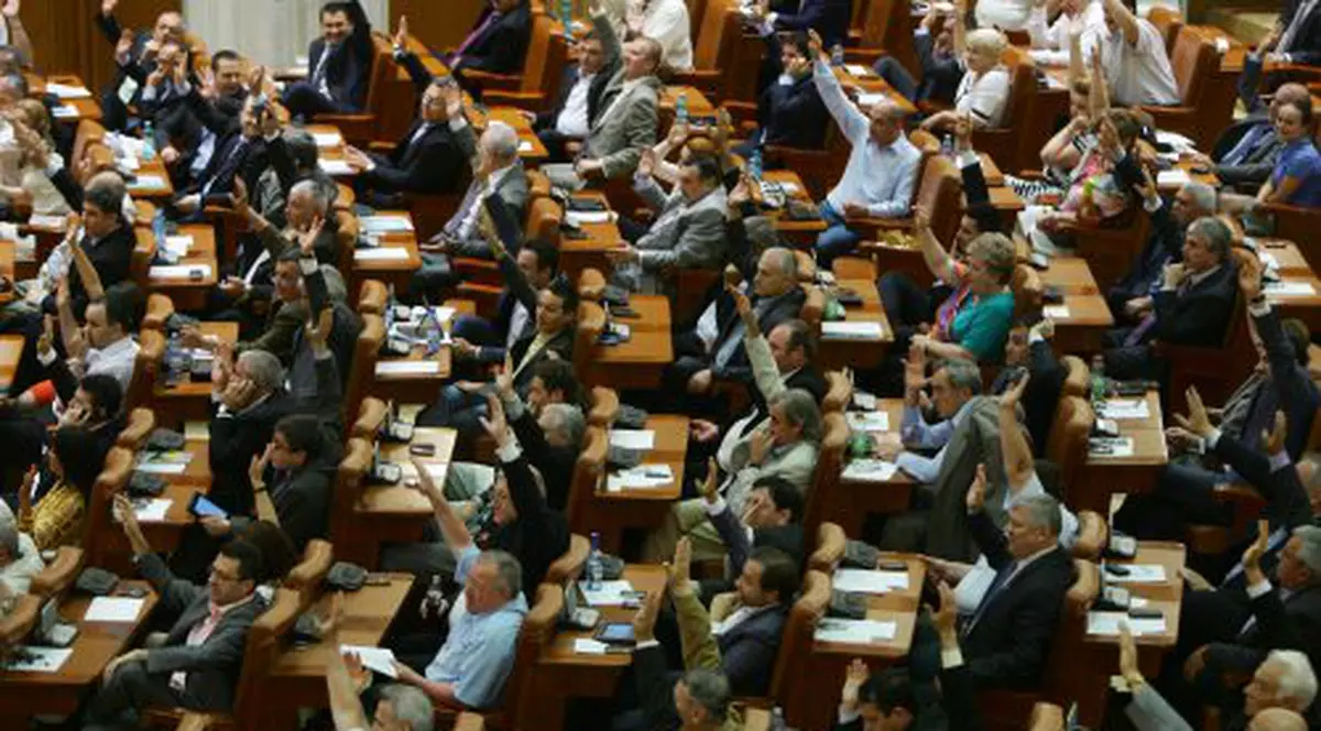 Lista cu salariile angajaților de la Senat. Cât câștigă un șofer